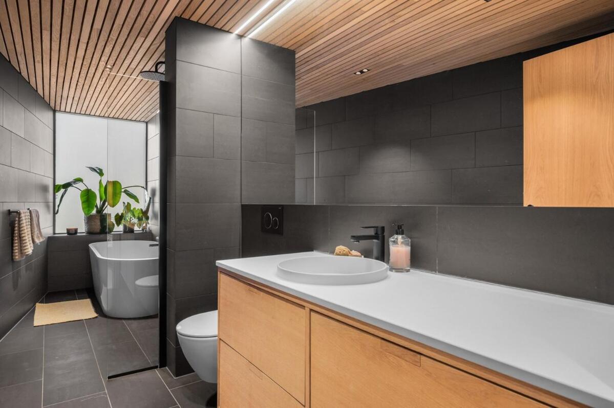 Villa In The Hollywood Hills Of With Breathtaking Views *