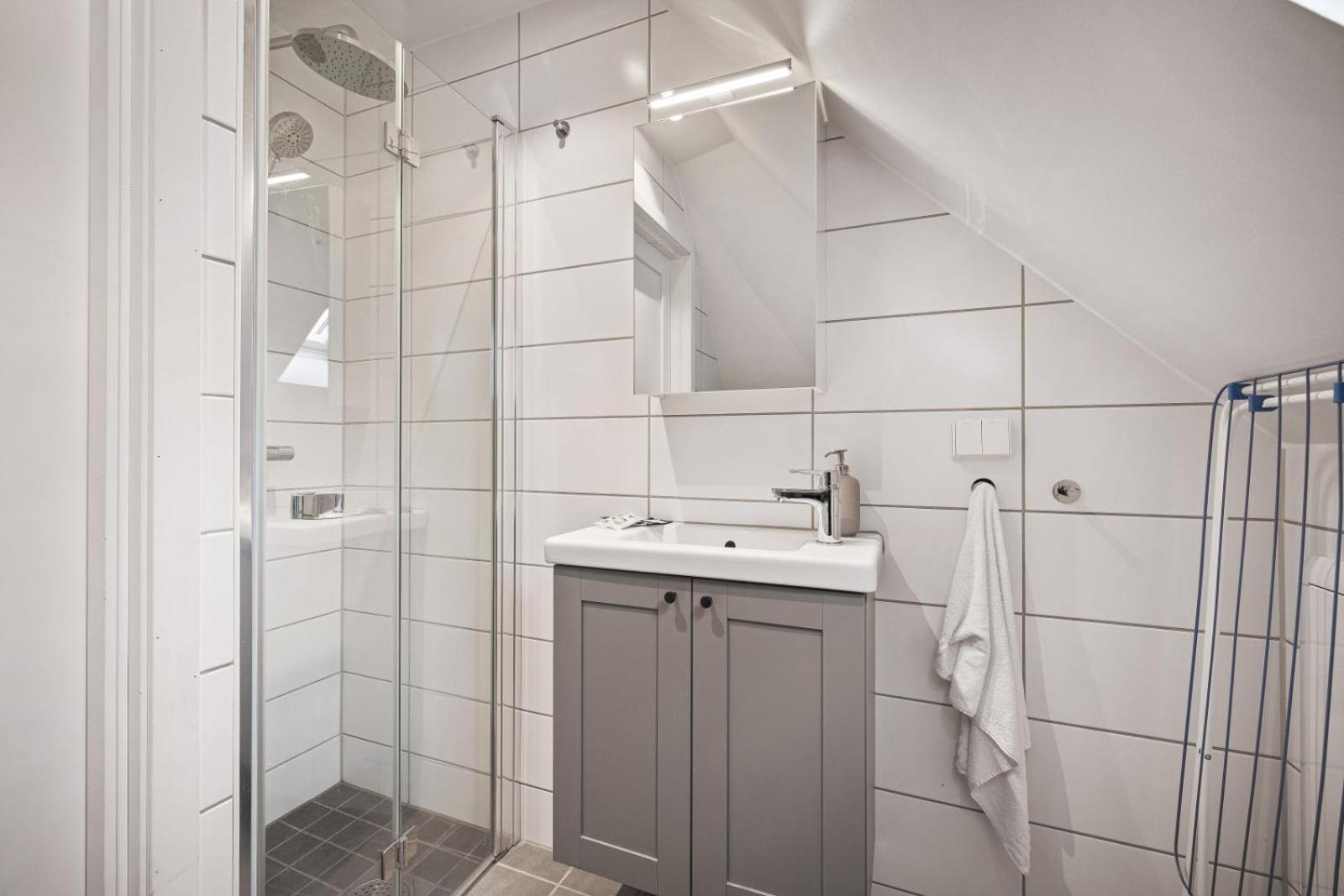 Apartment Dinbnb L 300 To Bryggen L Style House Revamped 2023 Bergen