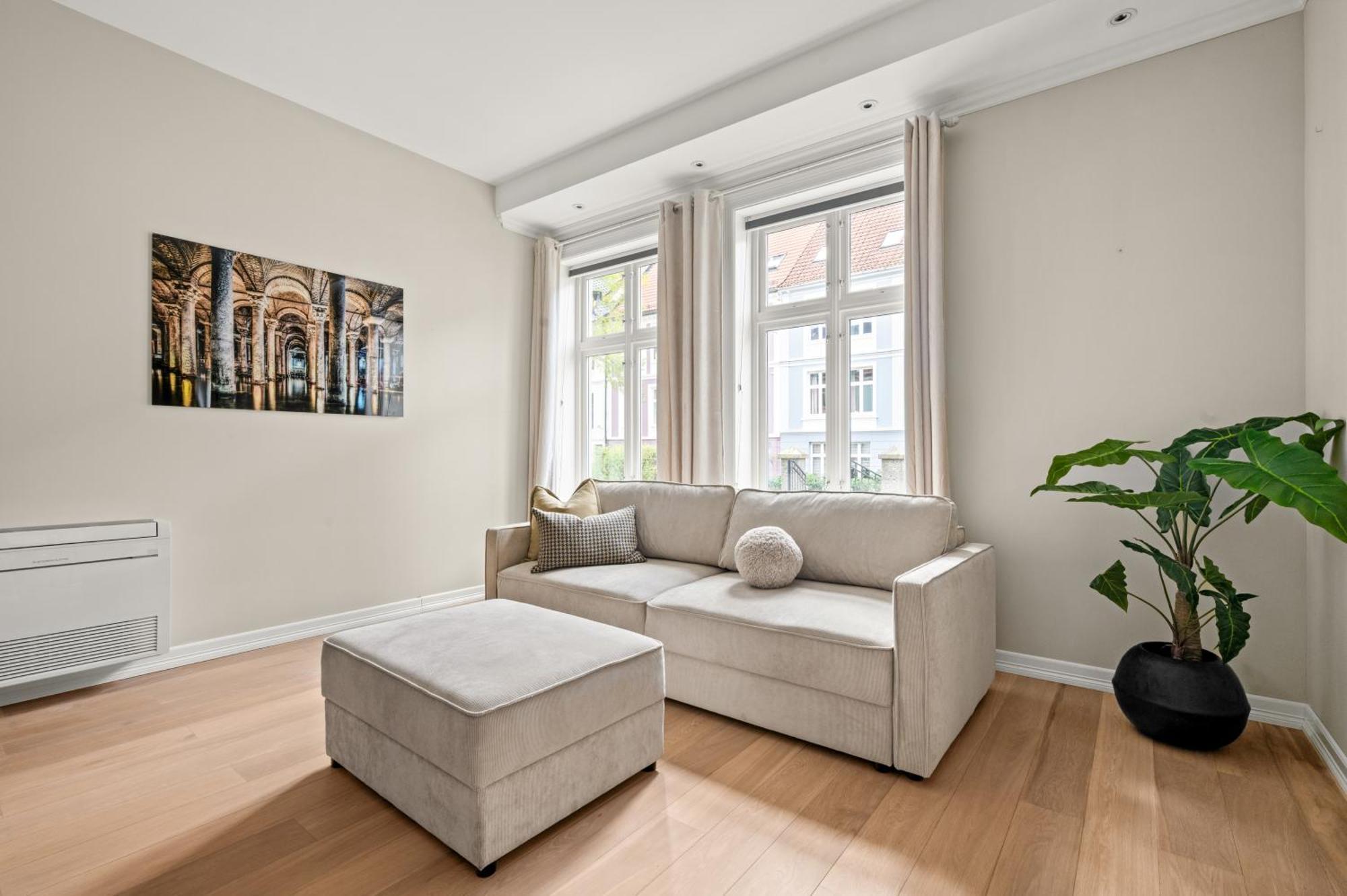 Scandinavian Luxury In Bergen's Finest Street *