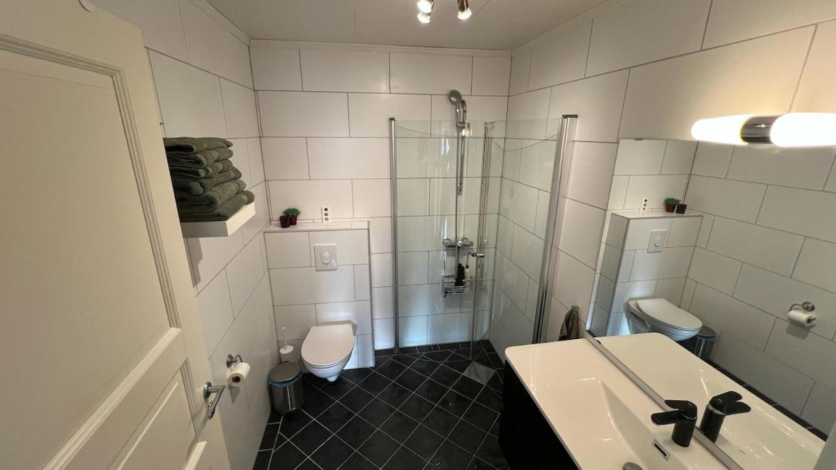 Villa With Heated Pool And Magnificent View Bergen