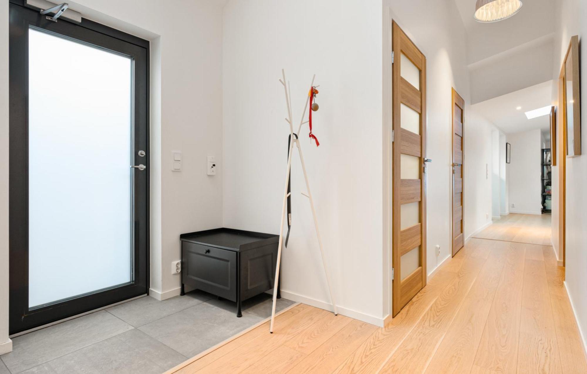 Architectural Gem At Nostet With Bathtub And Balcony Appartement Bergen