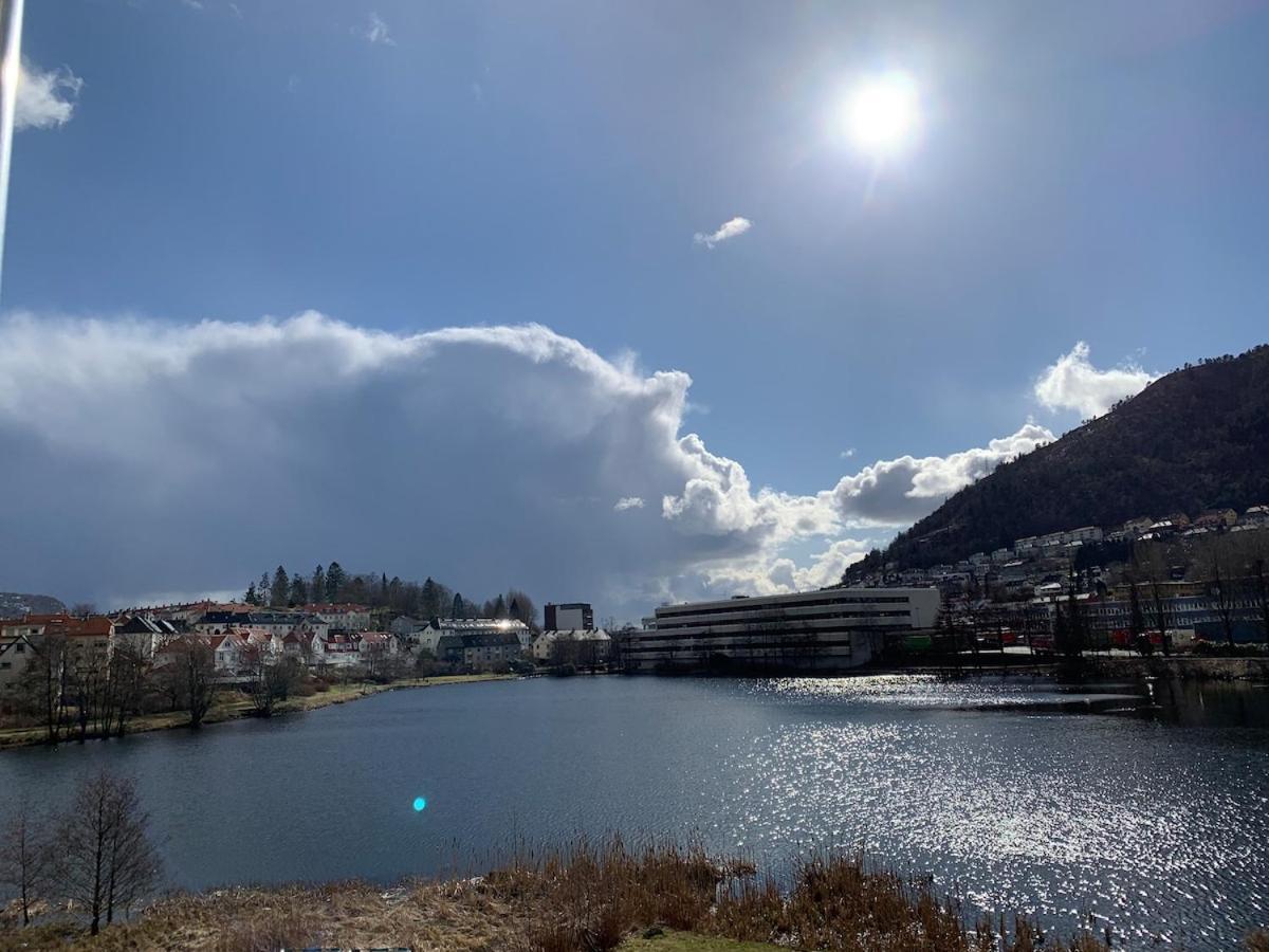 2 Bedroom, View, Light Rail, Apartamento