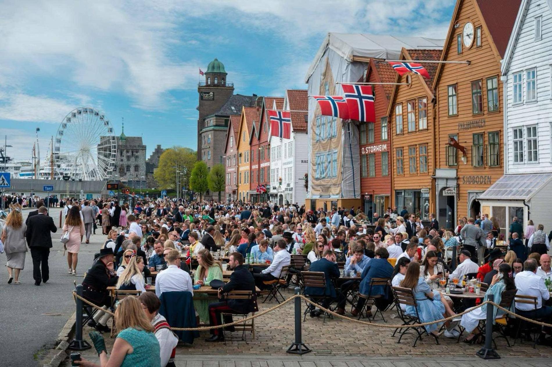 Moderne Midt I Bykjernen Bergen