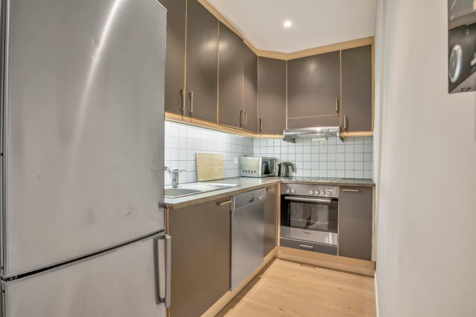 Heimby - Seaside Luxury - Free Parking Apartment *