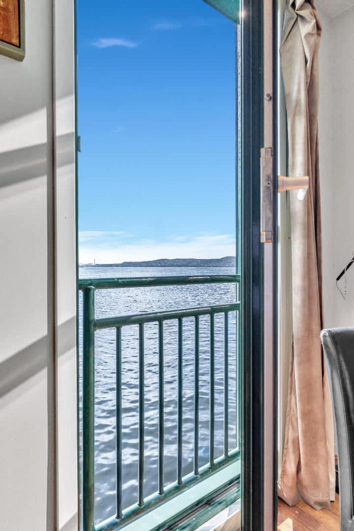 Heimby - Seaside View Luxury - Free Parking Apartment