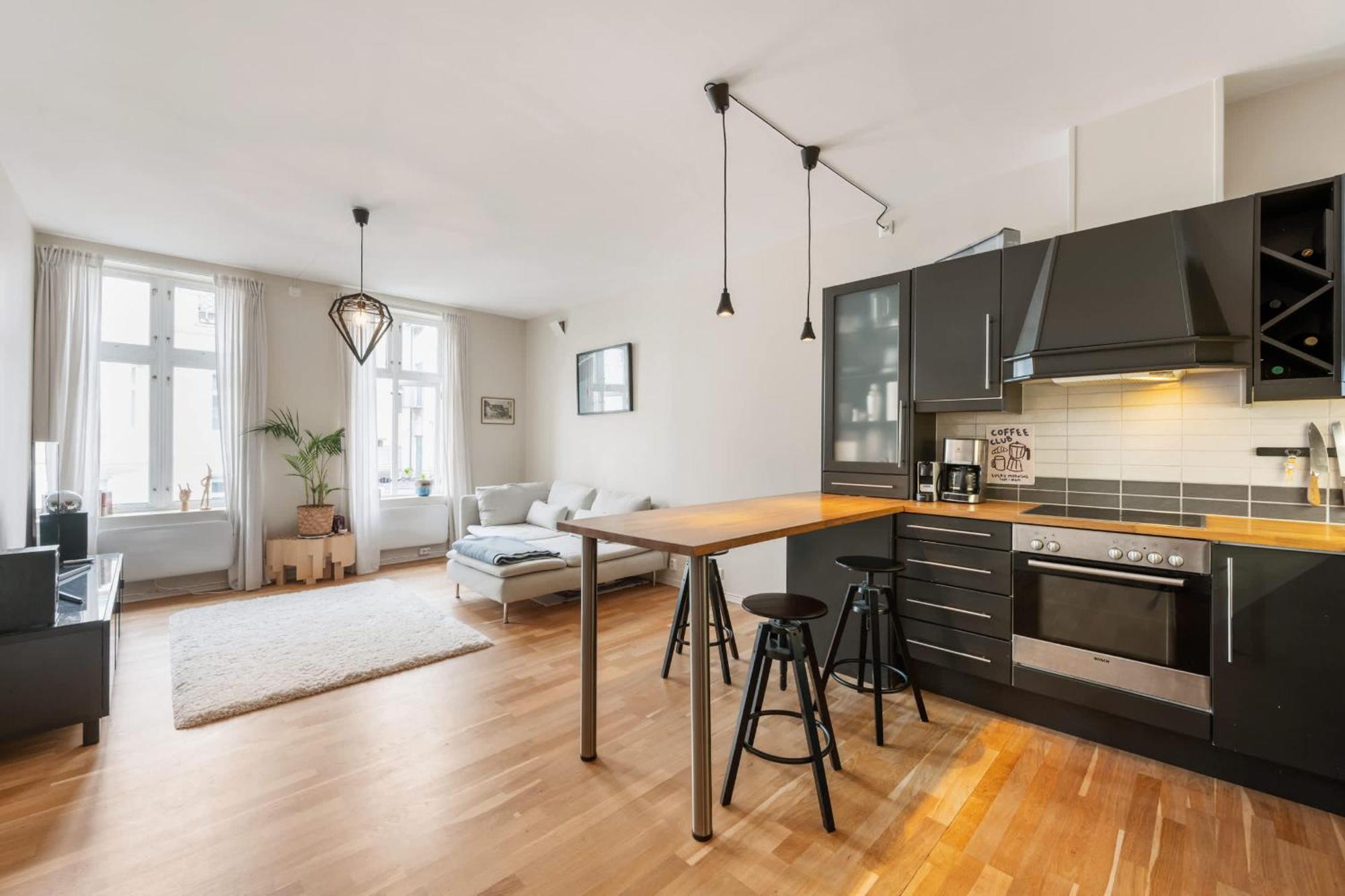 2-bedroom Close To Everything Apartment