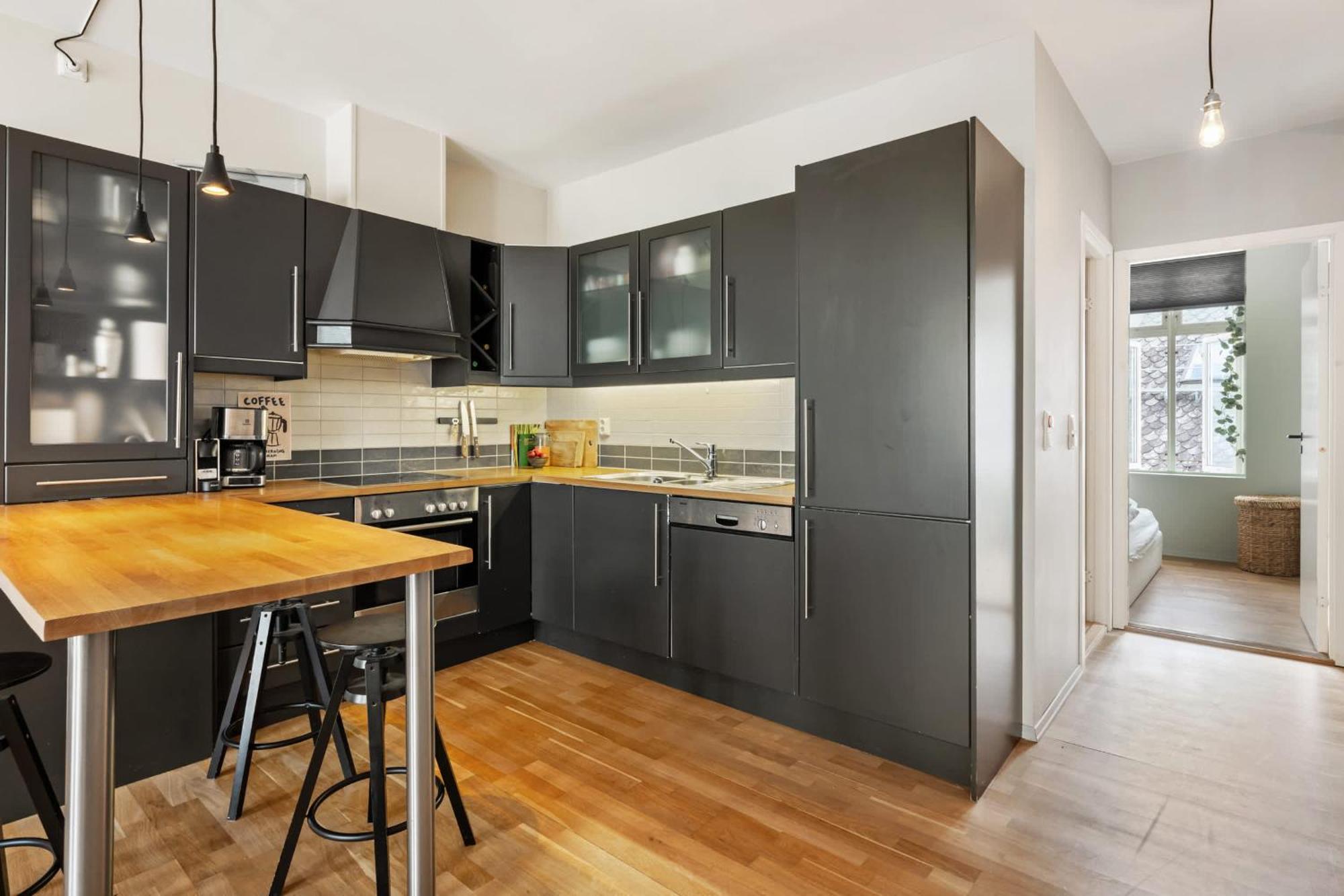 2-bedroom Close To Everything Apartment *