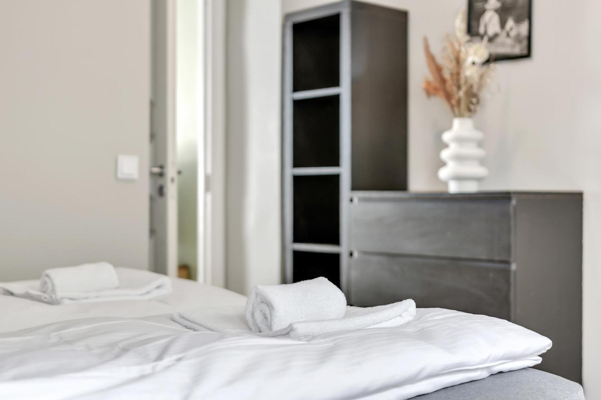 Apartment Retreat *