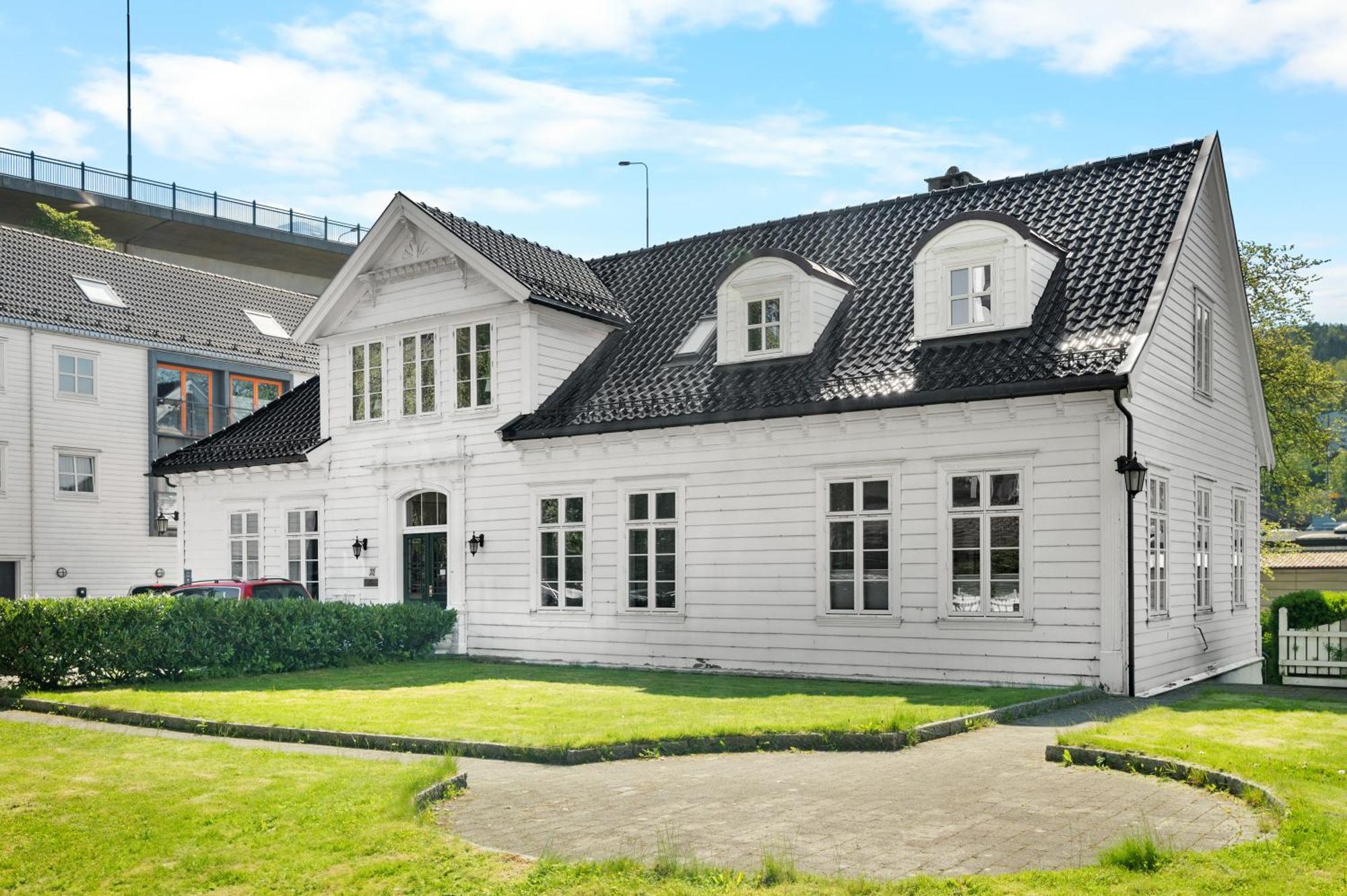 Historic I Free Parking Apartment