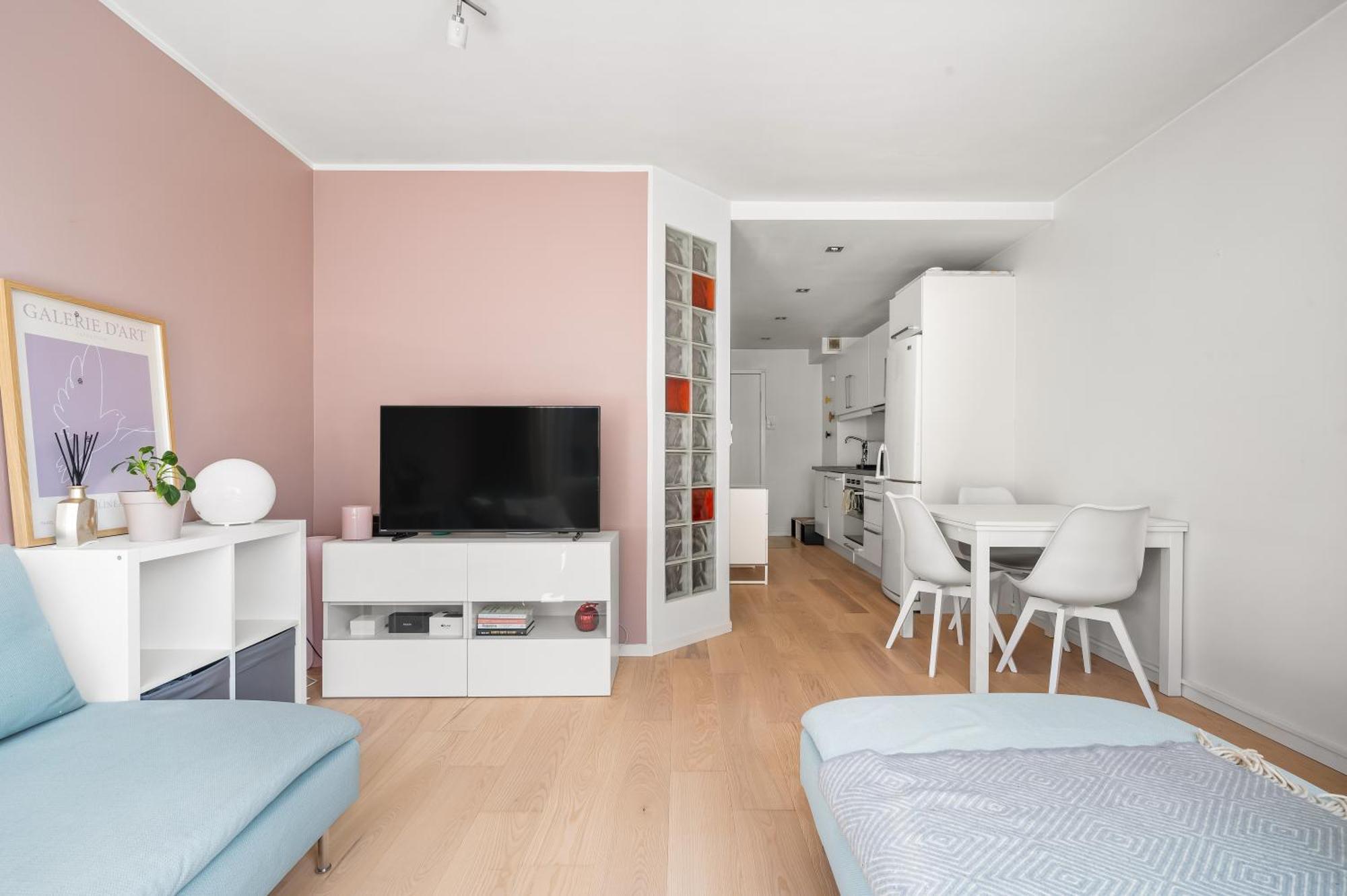 Apartment Beds I Right Behind Bryggen!
