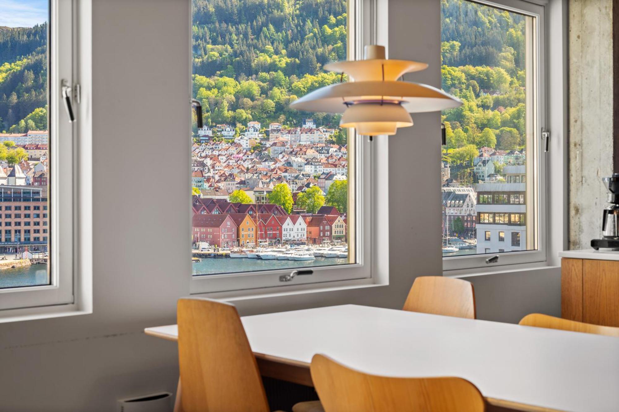 Unique Gem Overlooking The World Famous Bryggen * Bergen