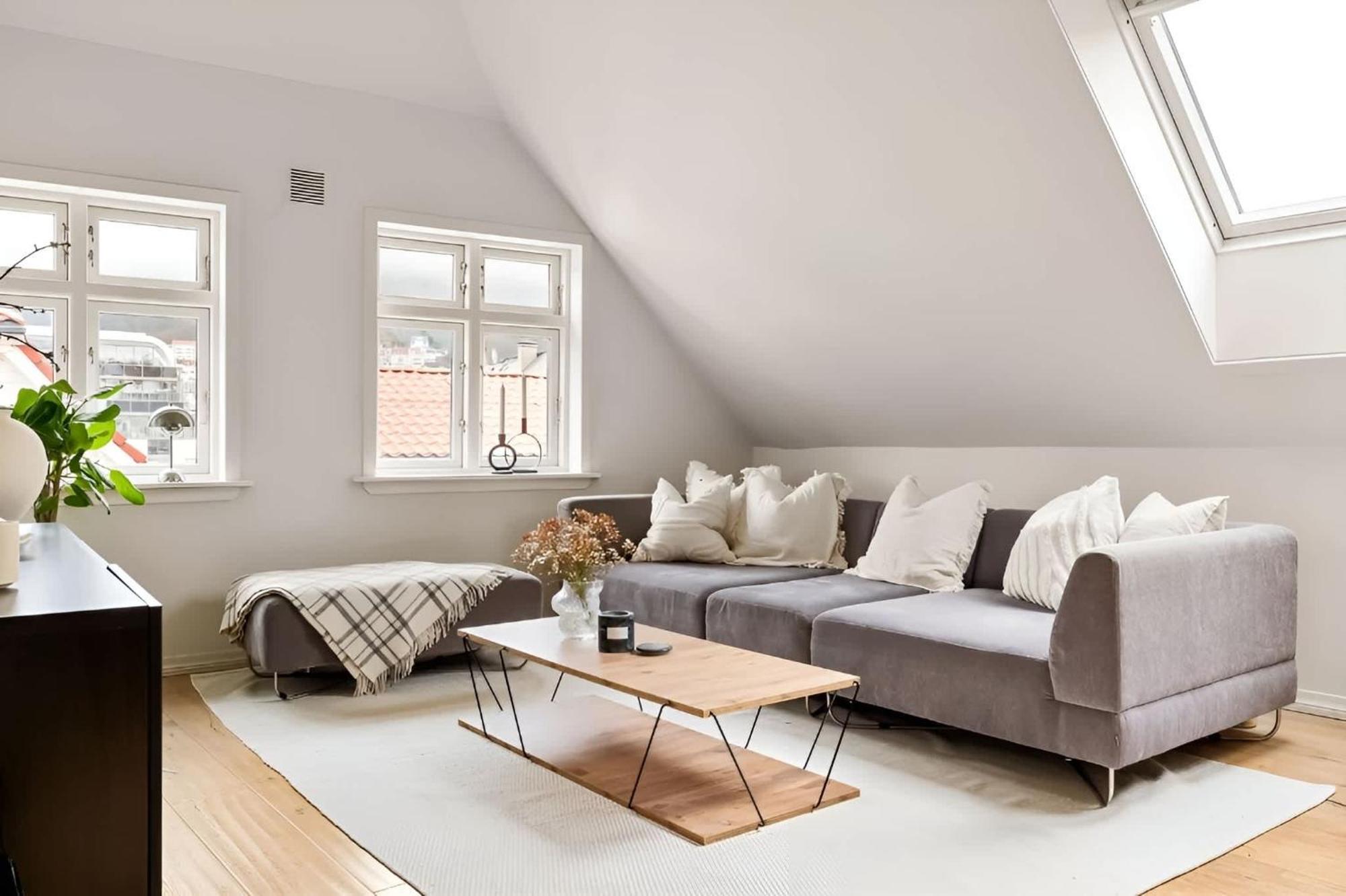 Cozy In Unique Atrium House At Nordnes