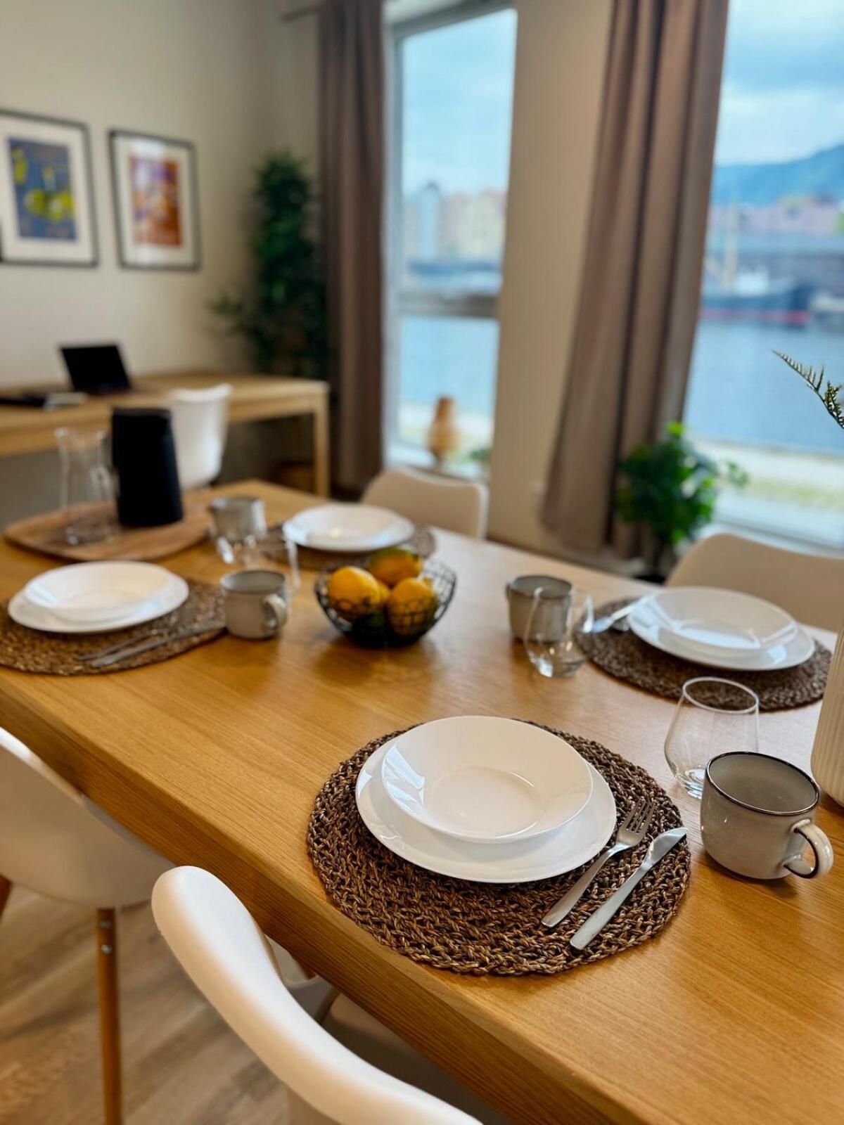 Apartment Modern Right On The Dock - Near Downtown *