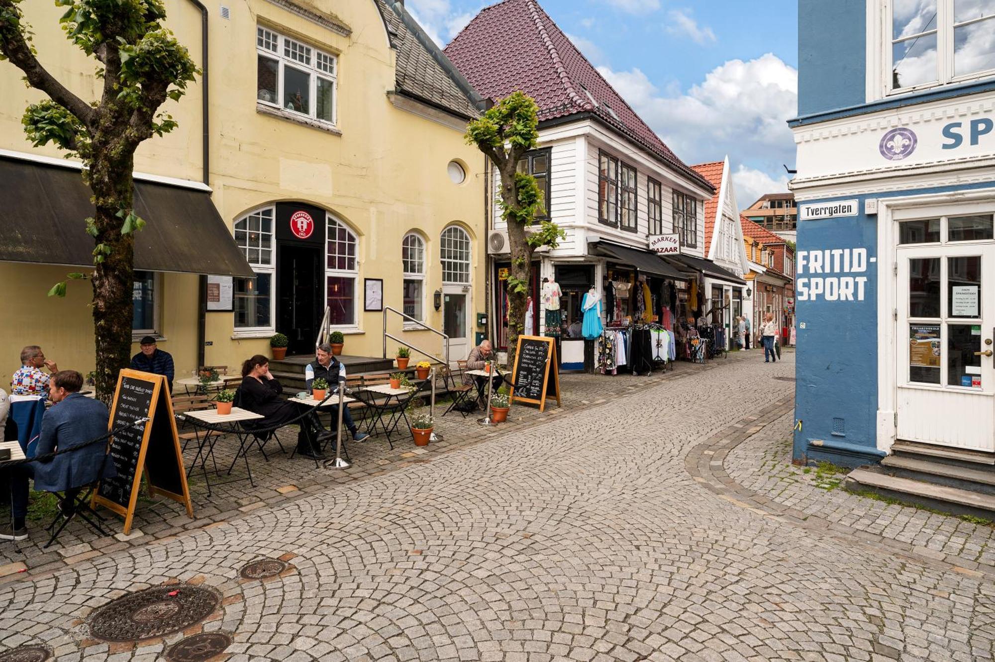 Apartment 3 Bedroom In Heart Of Bergen
