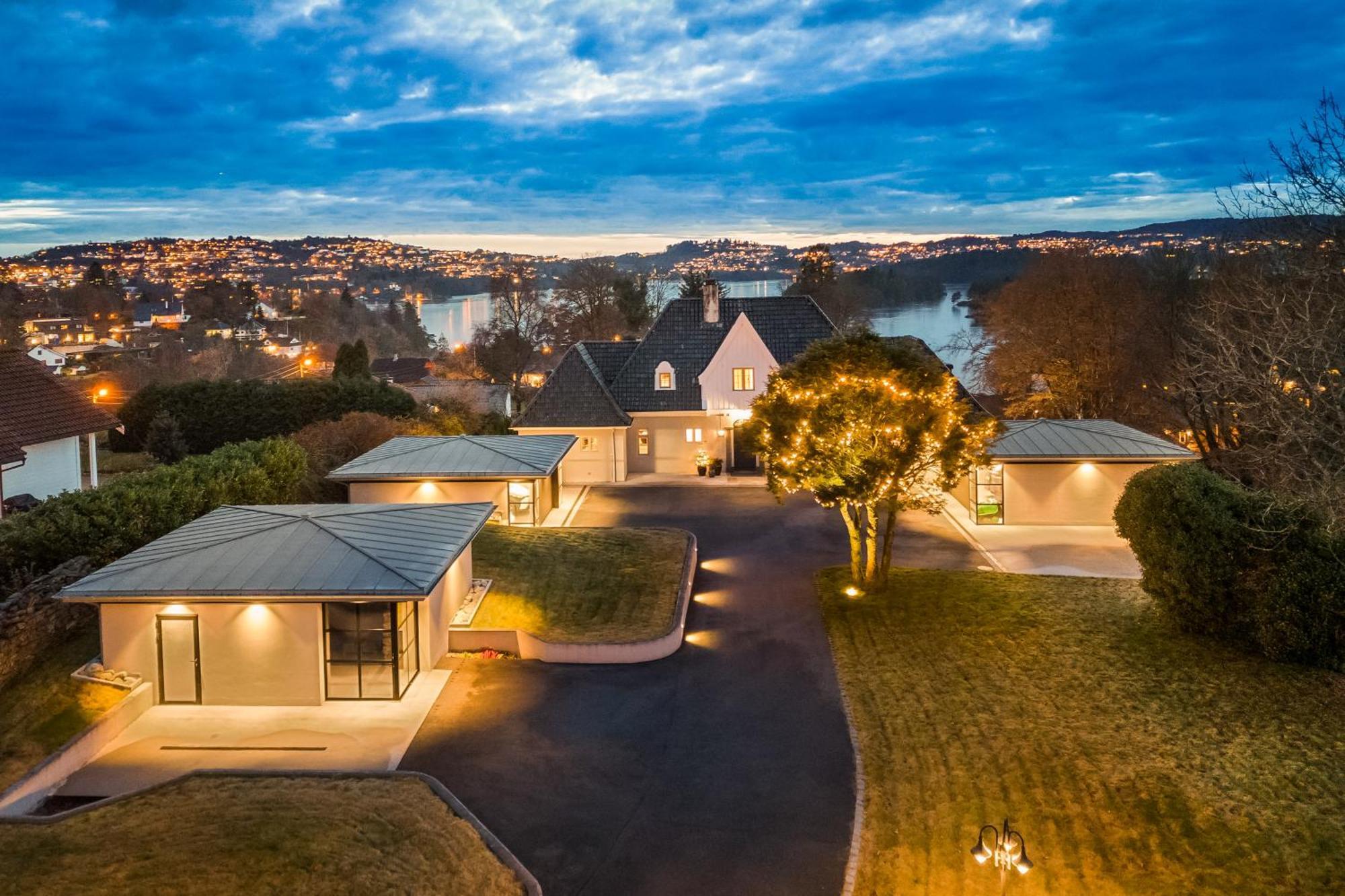 Biệt thự Exclusive - Scandinavian Luxury At Its