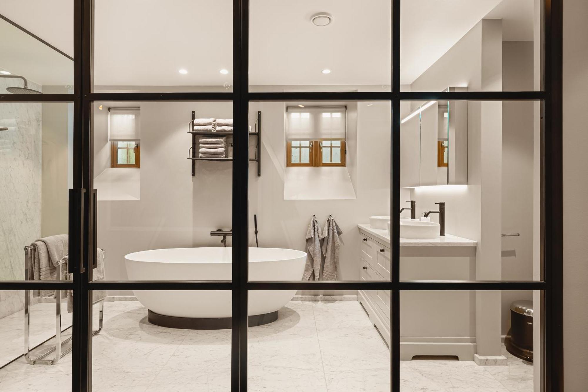 Exclusive - Scandinavian Luxury At Its *