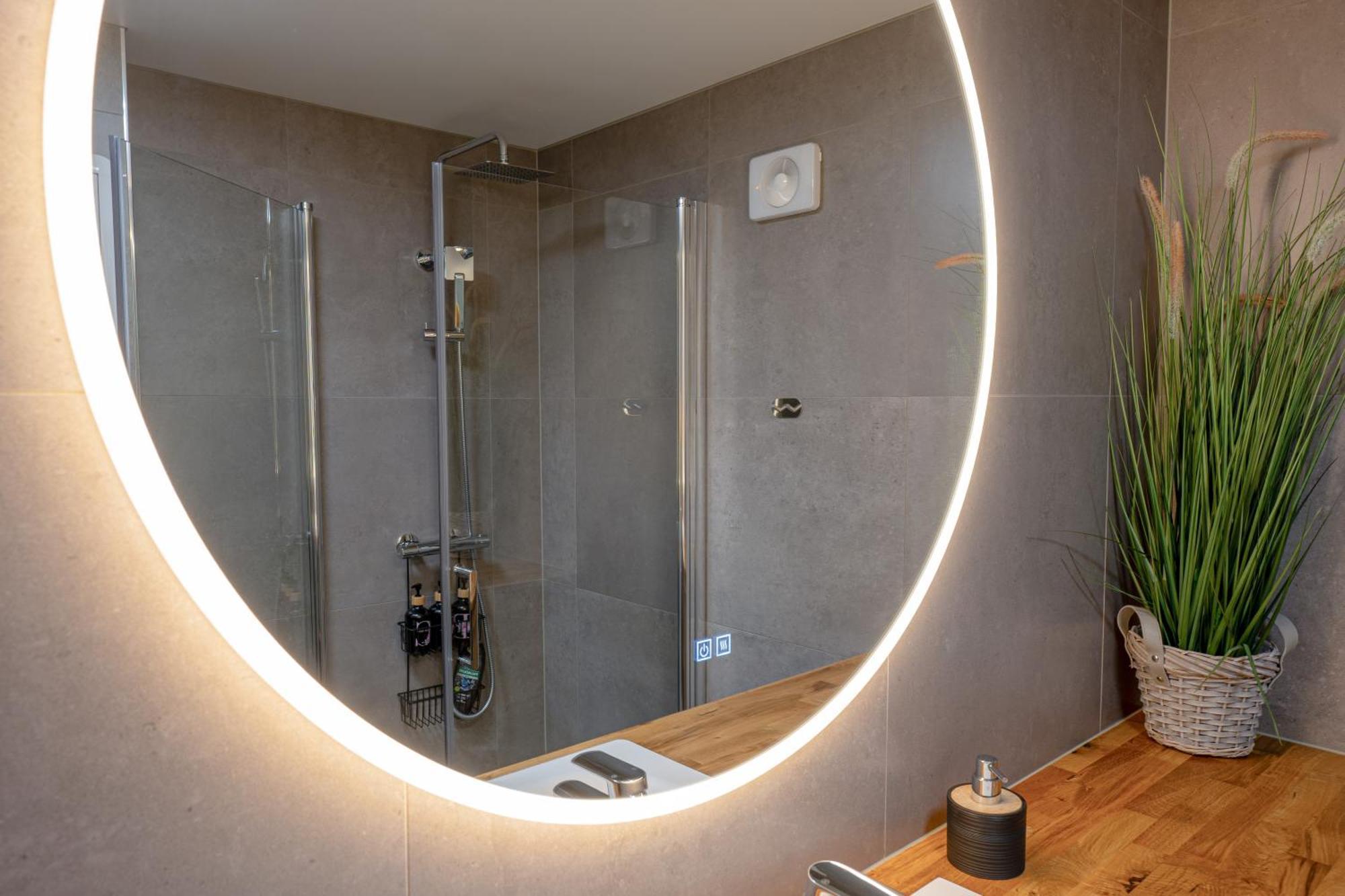 Apartment Ks - Modern Only 20 Minutes From Centre Bergen