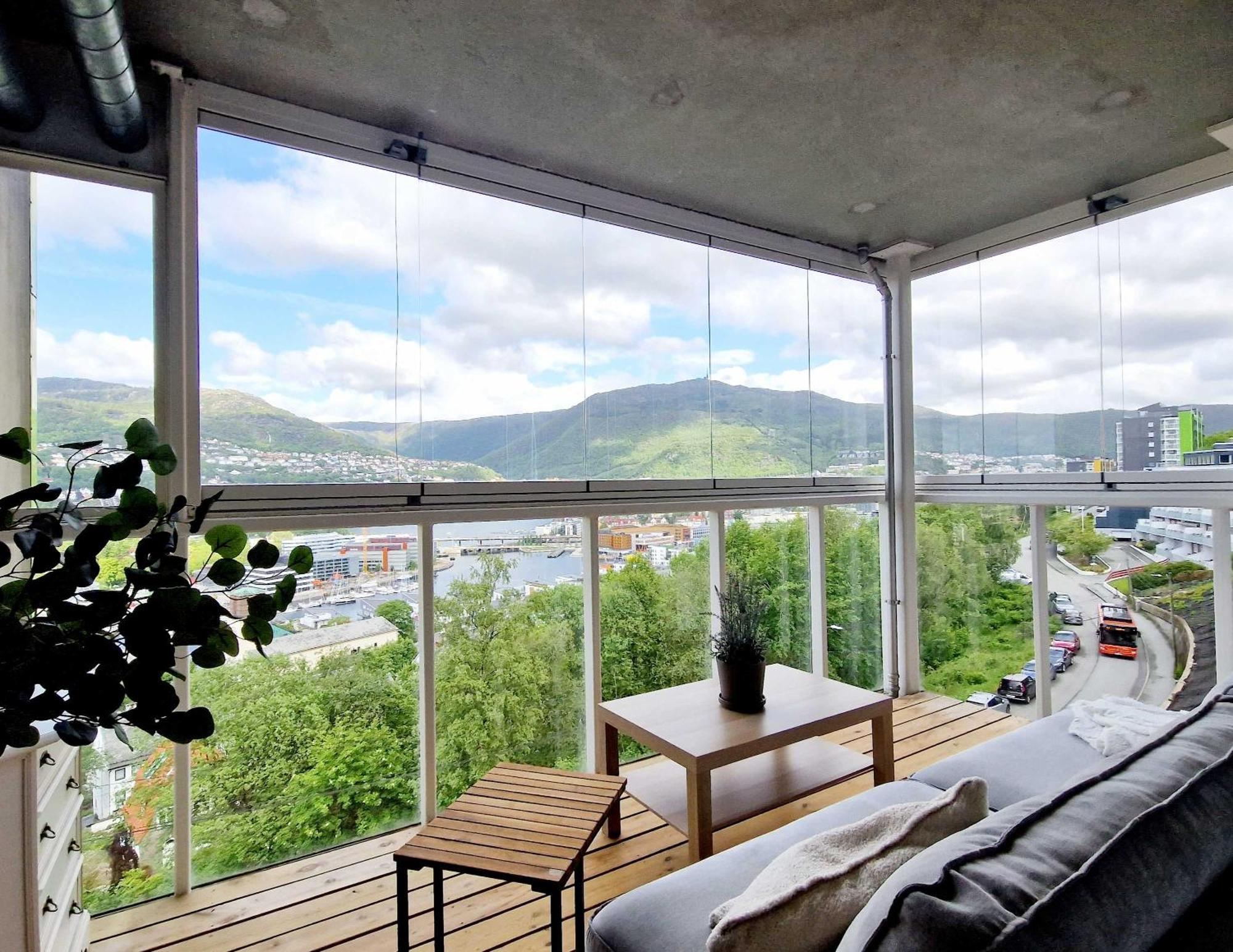 Apartment Great View - King Bed - Balcony W Roof - Sunroom *
