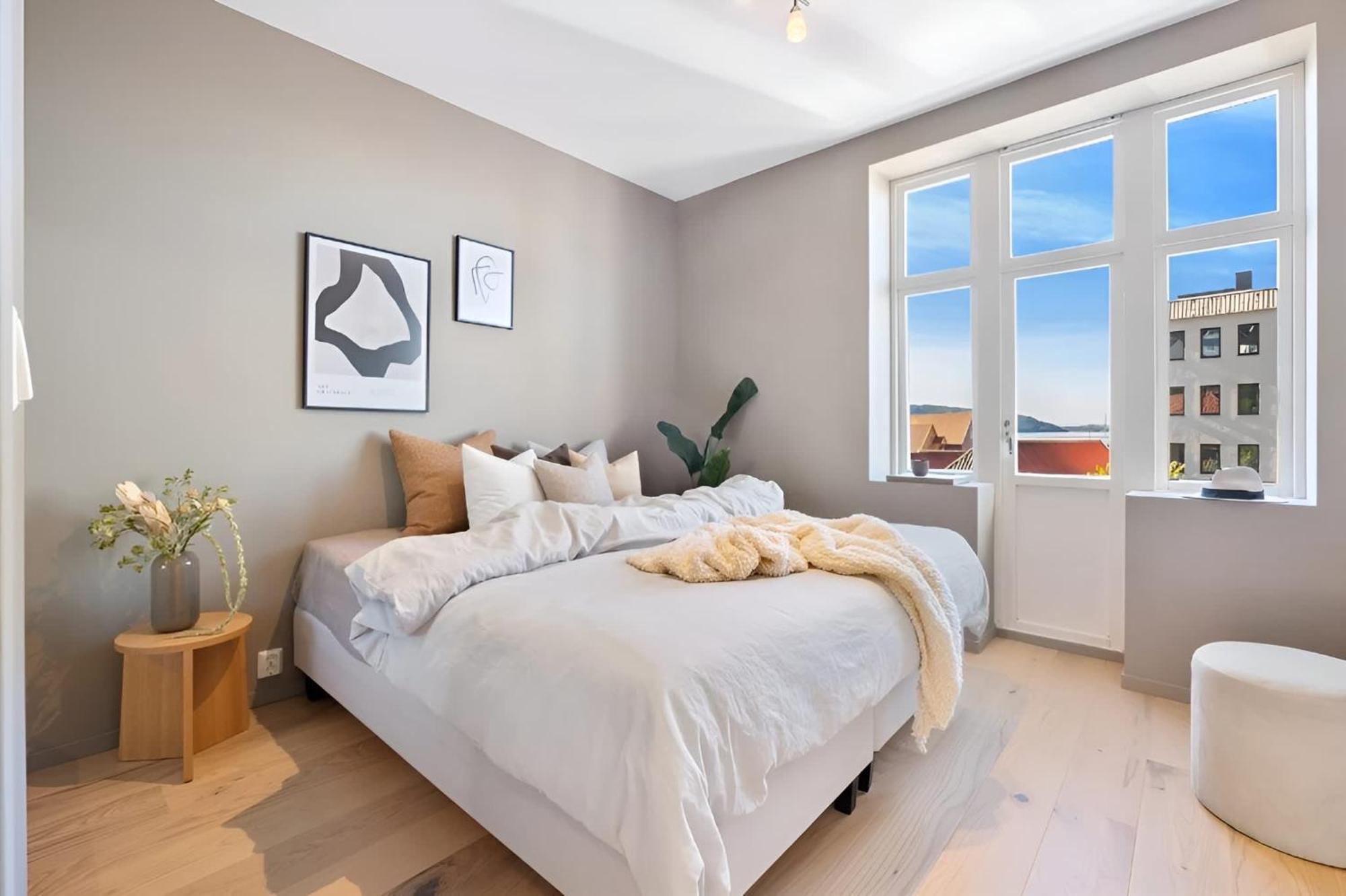 Roomsly Apartments - Great View & Private Terrace