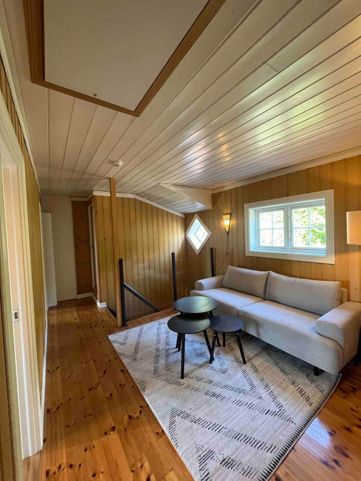 Villa Traditional Norwegian Villa, Bay View And Boat