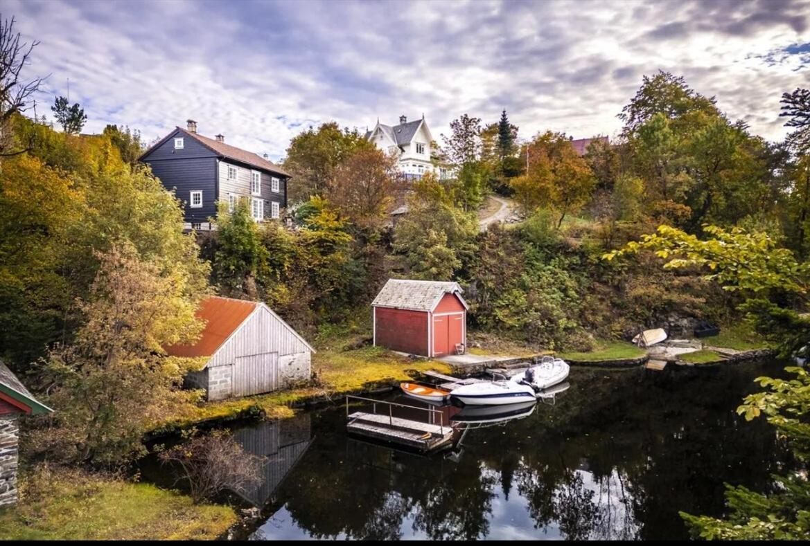 Villa Traditional Norwegian Villa, Bay View And Boat *