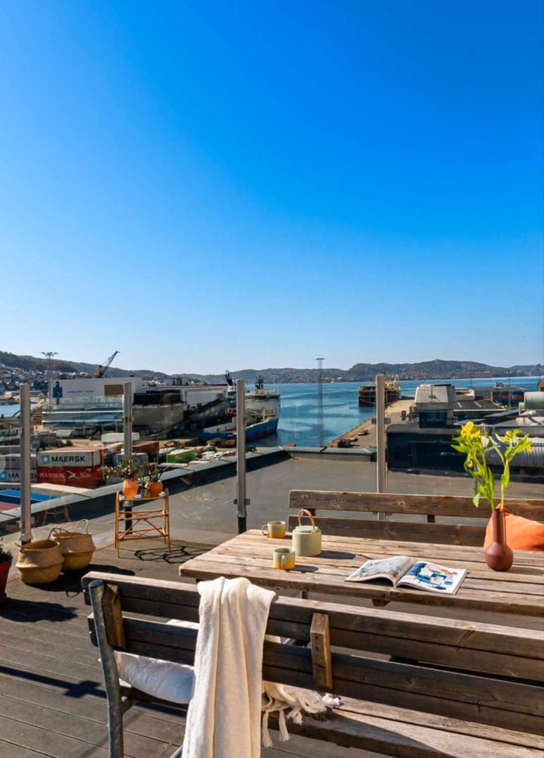 Roomsly - Bright Downtown With Rooftop Terrace Apartment Bergen