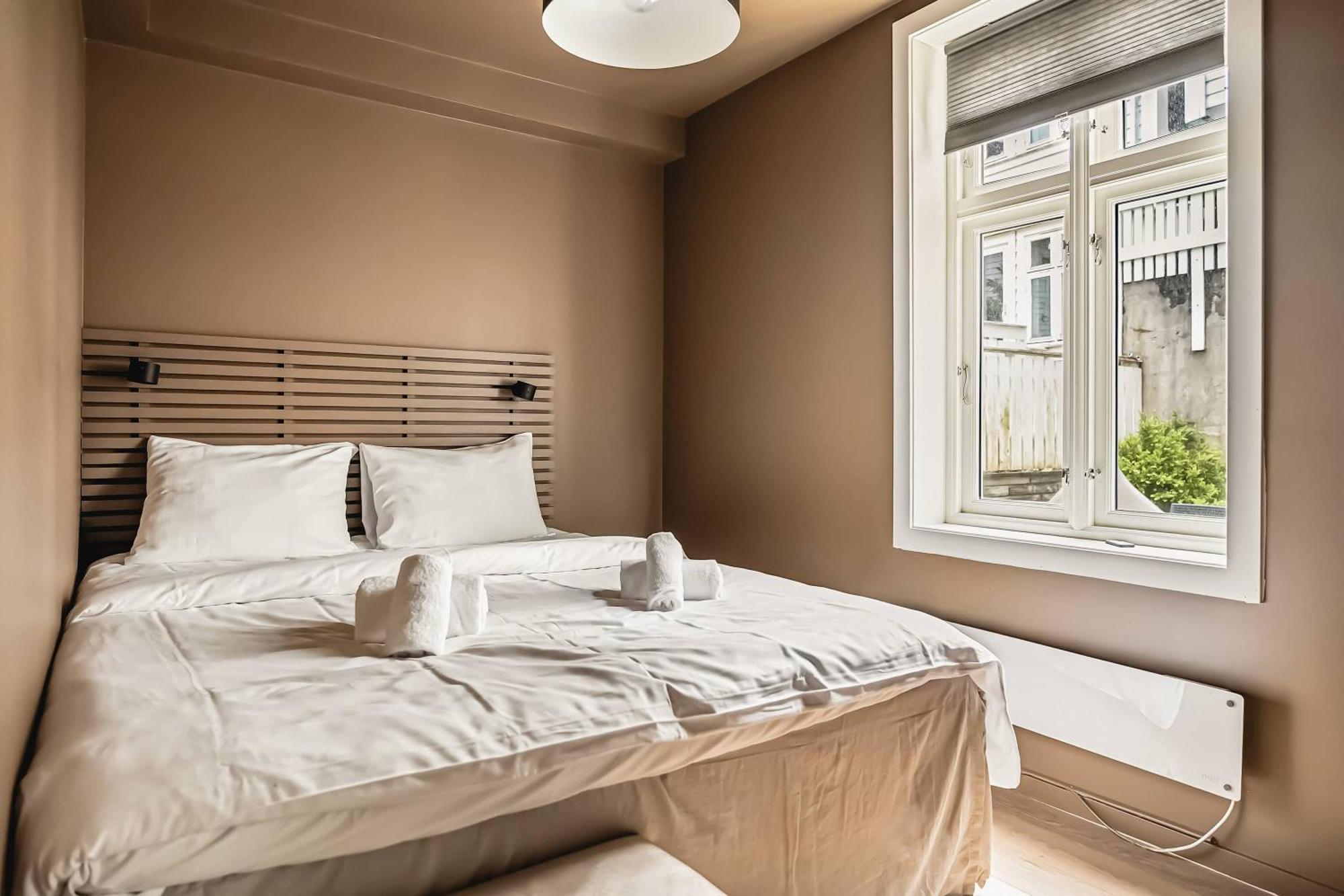 Location - Location - Location I Peace & Sonos Apartment *