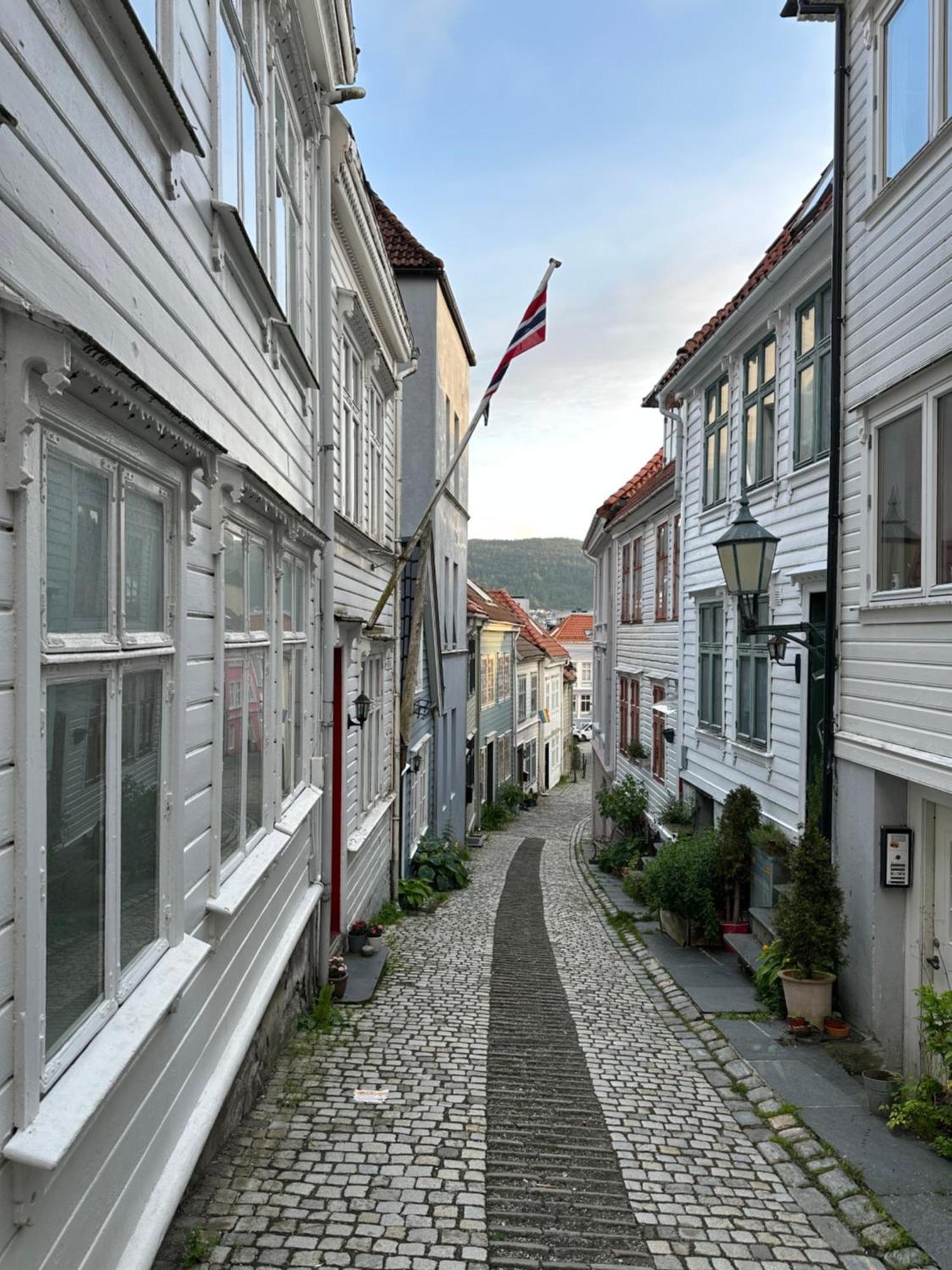 Apartment Cosy Flat In Historical Lane Bergen