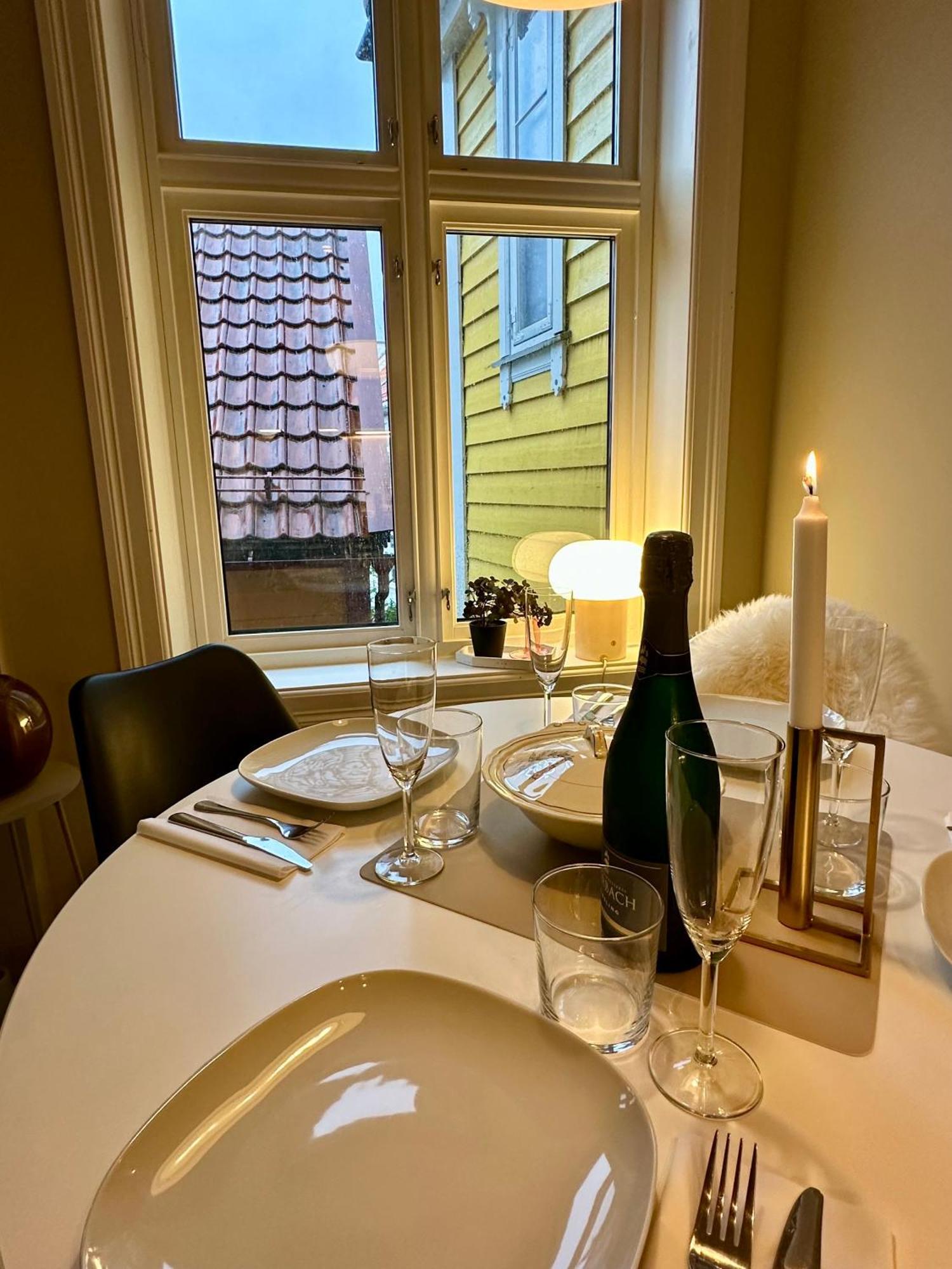 Cosy Flat In Historical Lane Bergen