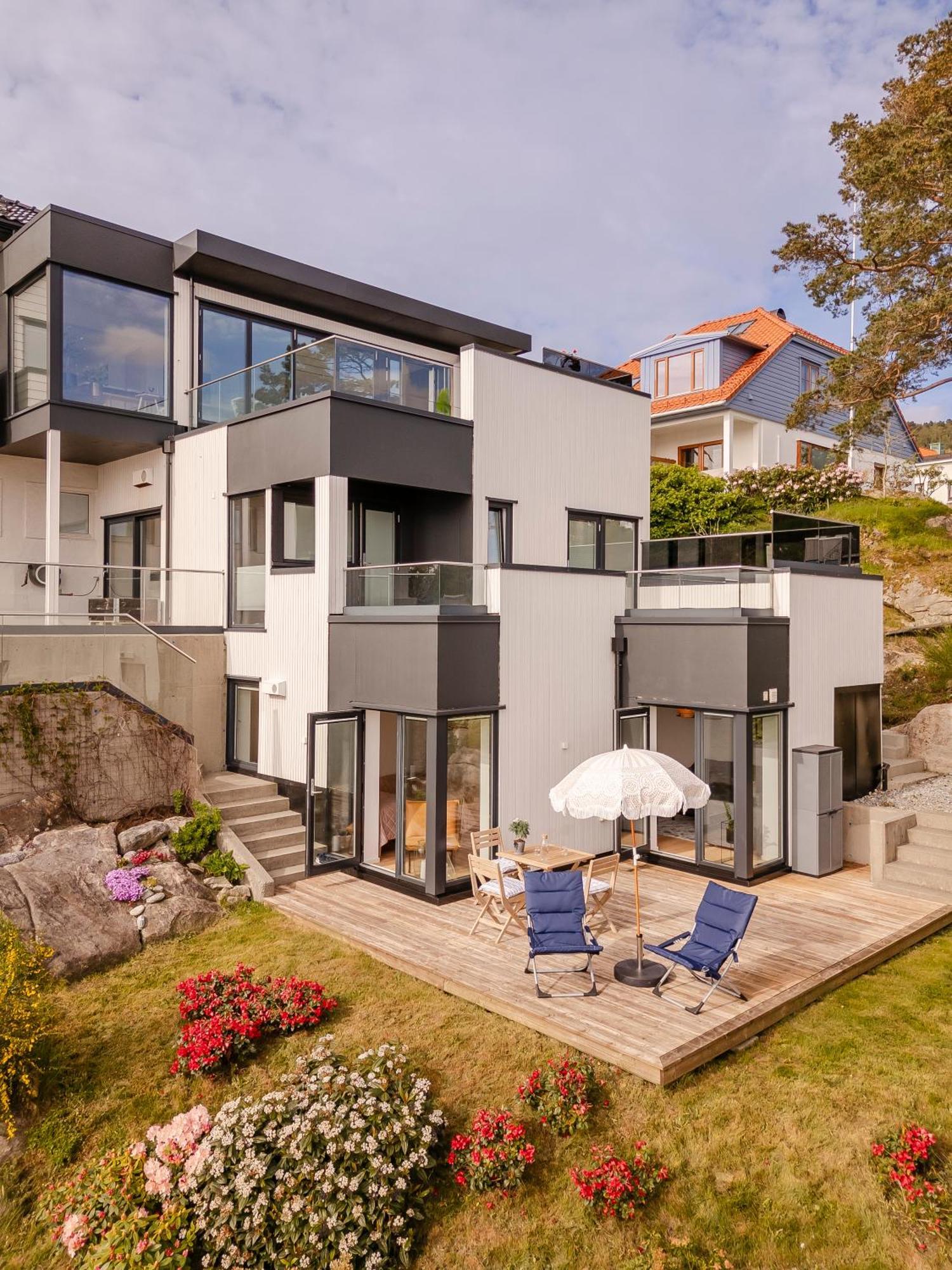 Panoramic View With Private Terrace Apartment Bergen