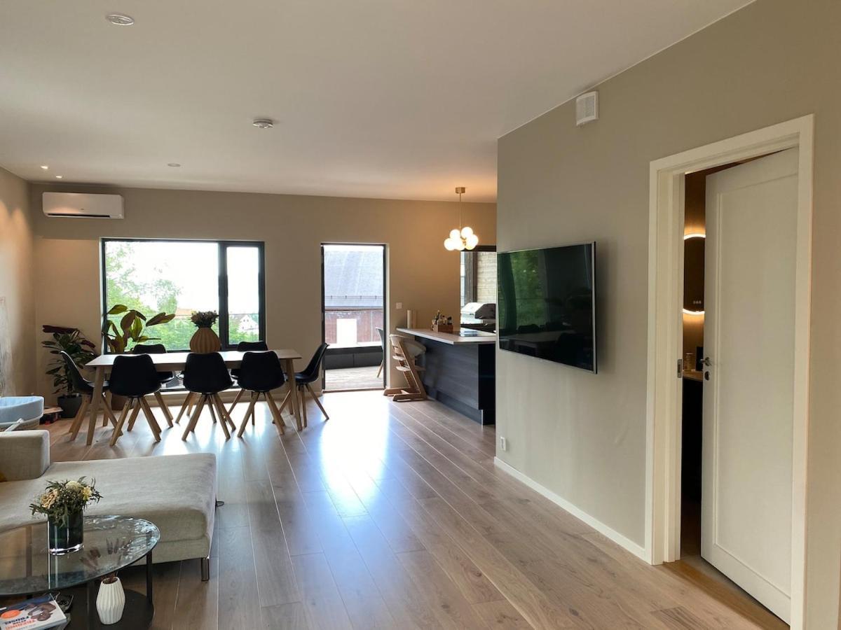 Apartment Familyhome For 8 People - 4 Bedrooms - 10min From Center
