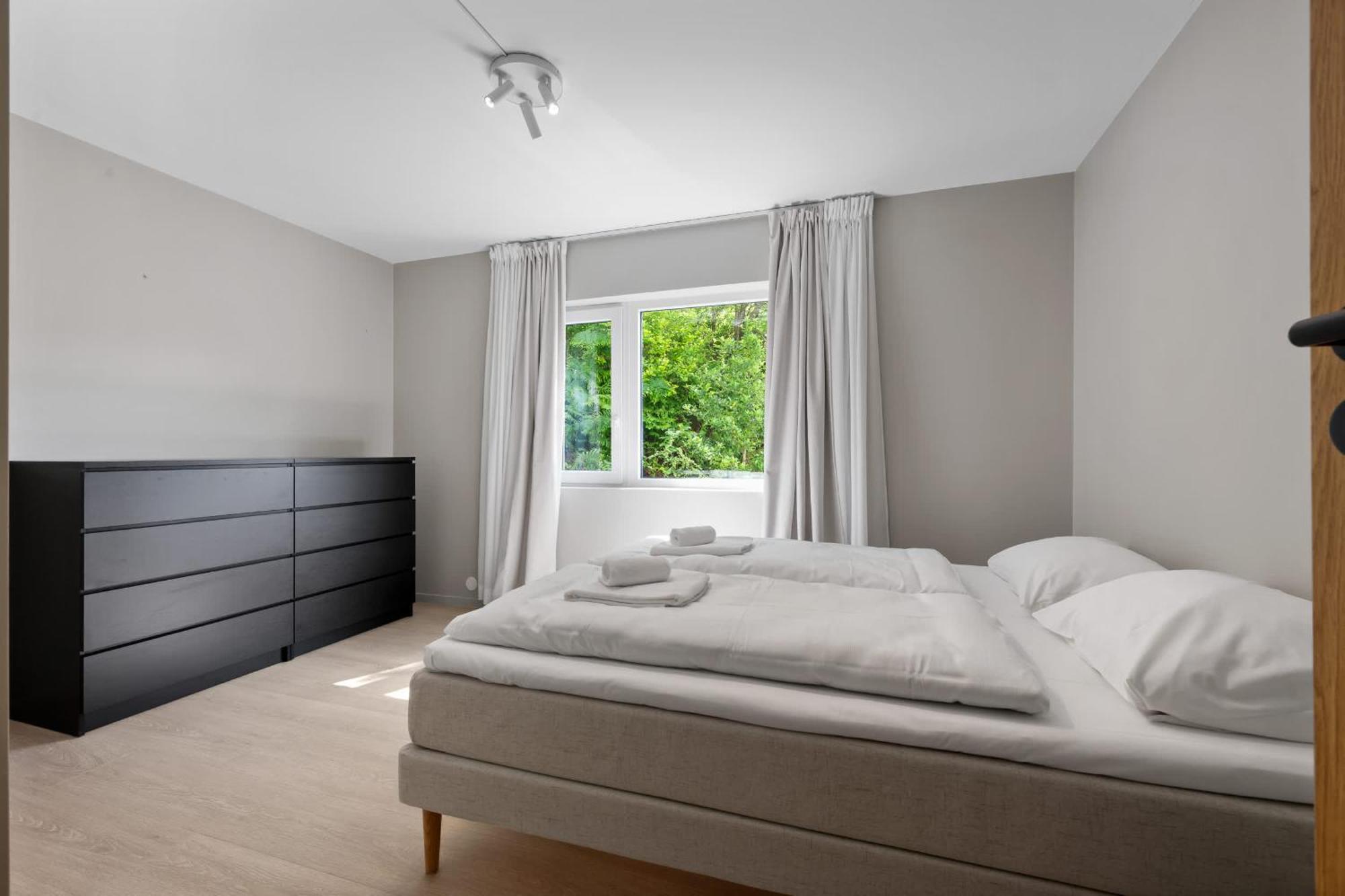 Mountain View & Balcony - Newly Renovated * Bergen