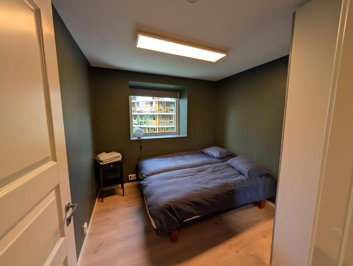 Apartment Spacious And Modern 4-room Apartment, *