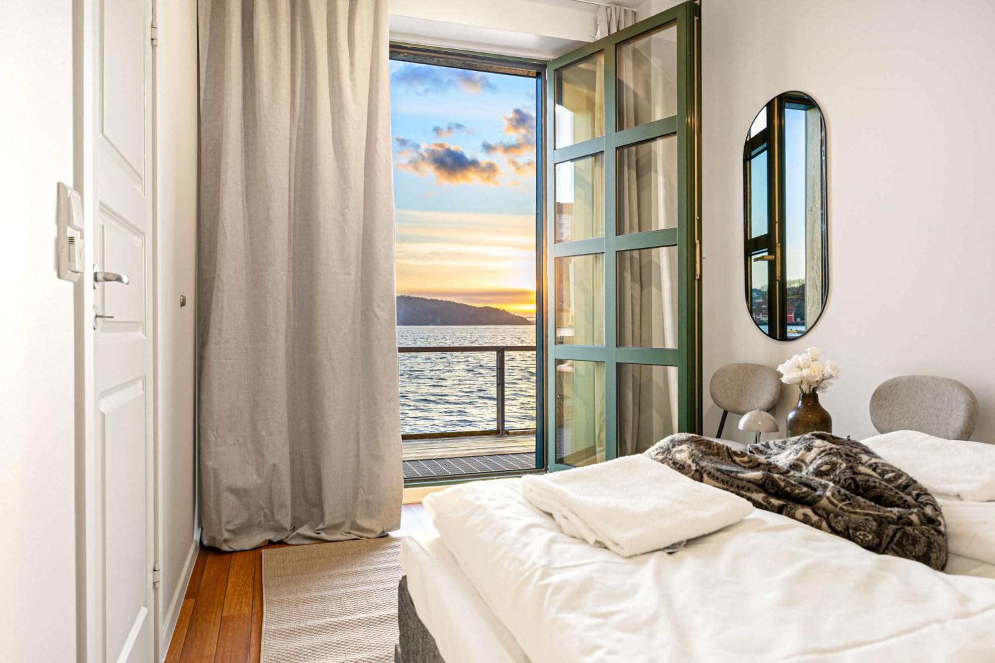 Heimby Homes - Seaside Balcony