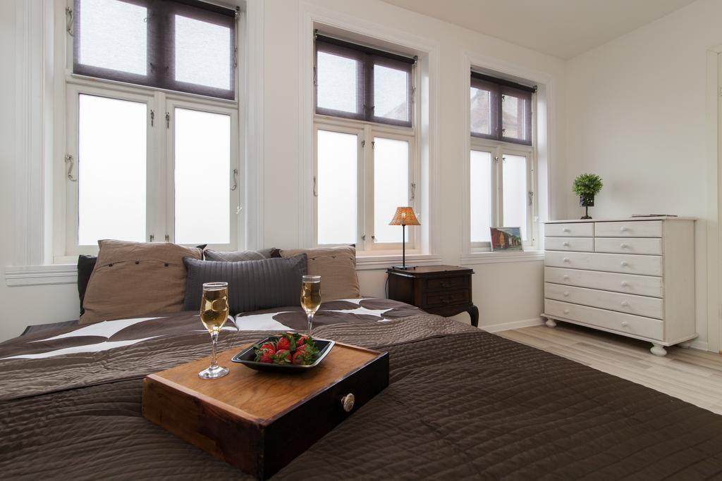 Apartment Studios