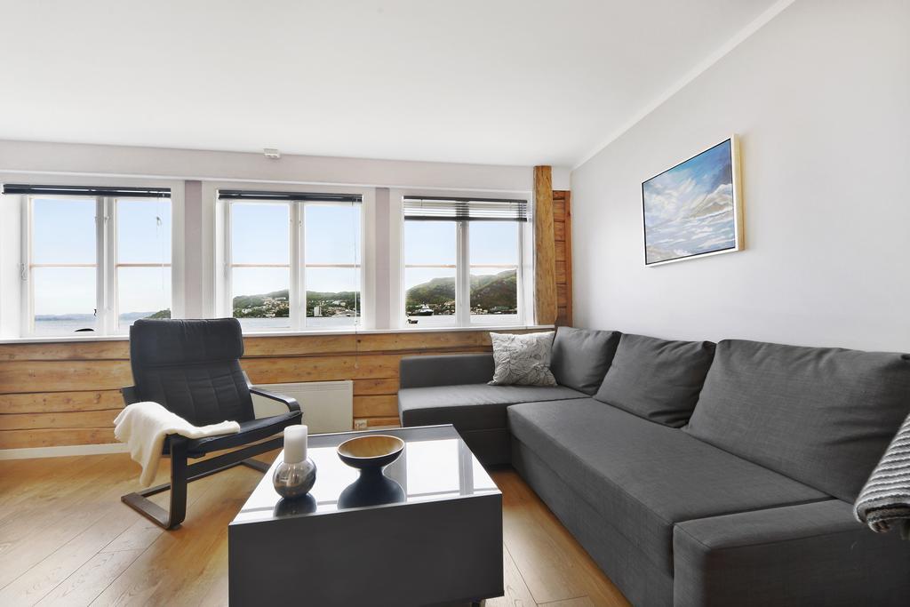 Sea Side Apartment