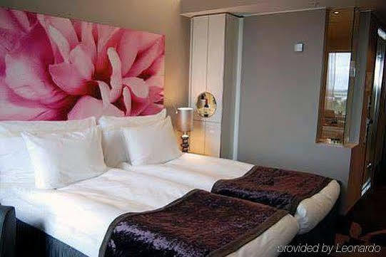 Clarion Airport Hotel 4*