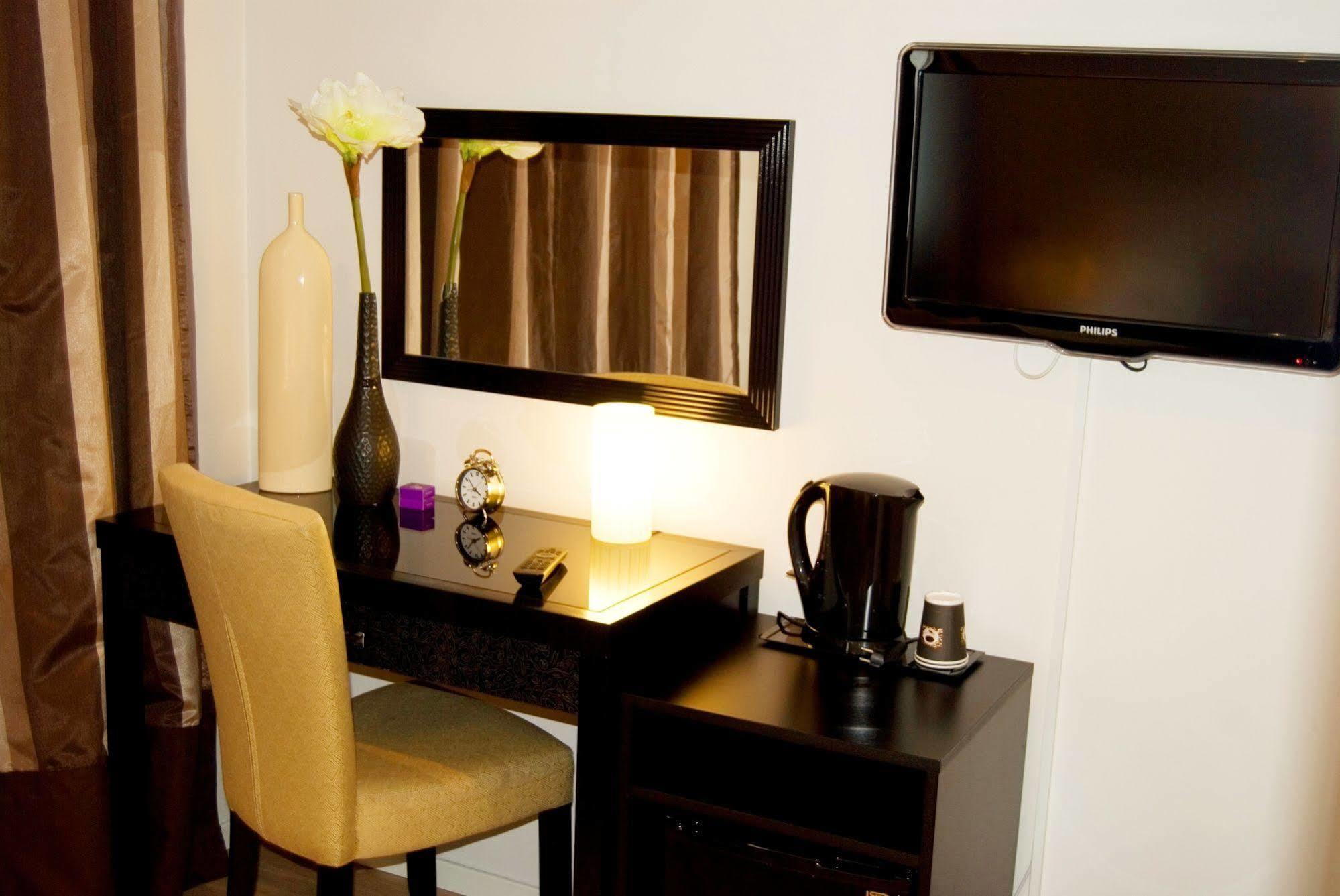 Basic Hotel 2*