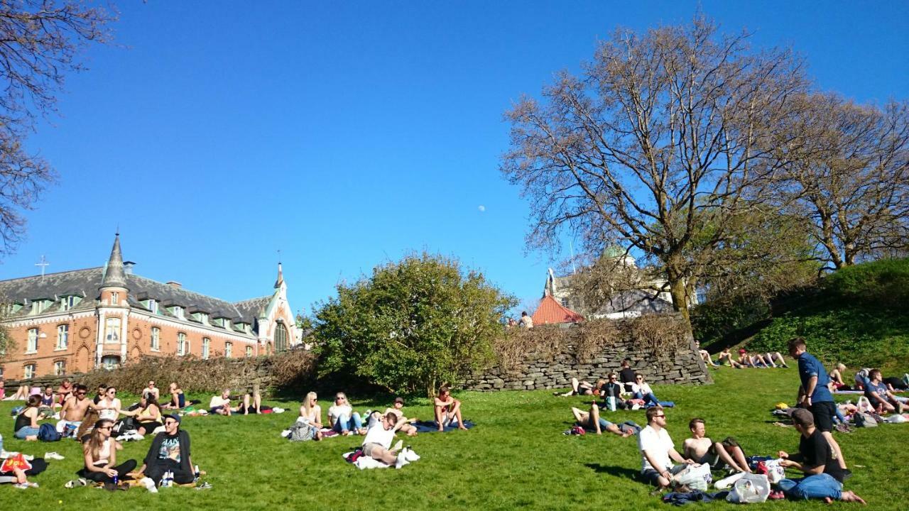 Strandgaten 207 *