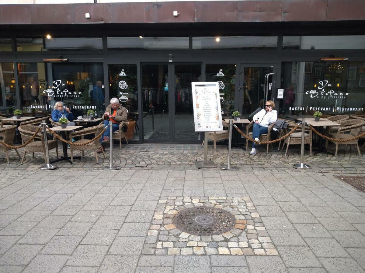 Strandgaten 207 *