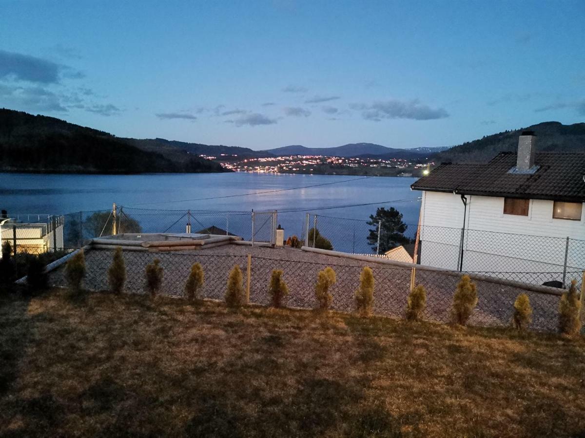 Apartment Bjornestrand Fjordside View Bergen