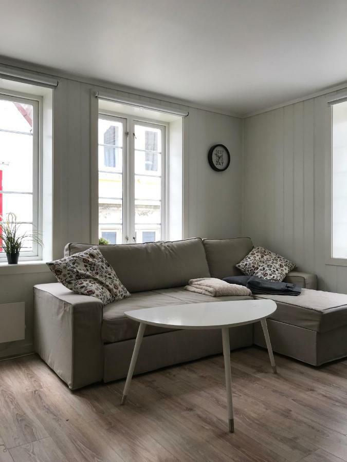 The White House Apartment