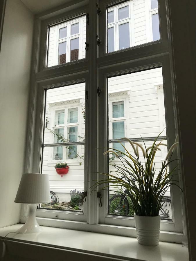 The White House Apartment *