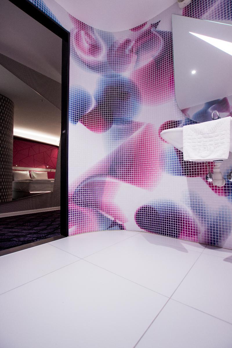 Magic Xhibition Hotel 3*