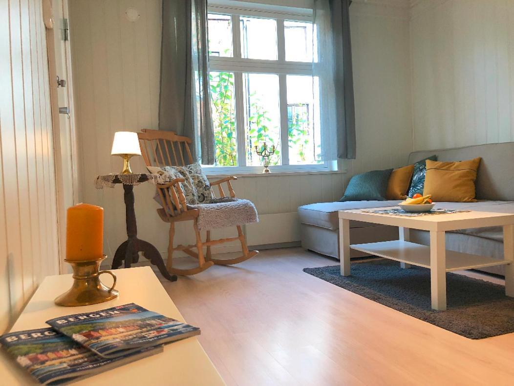 Central, Yet Quiet And Cozy! Apartment *