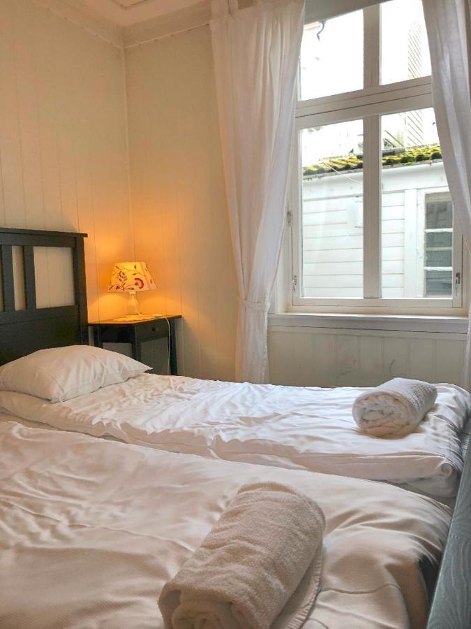 Apartment Central, Yet Quiet And Cozy! *