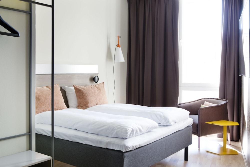 Comfort Hotel Bergen Airport Hotel 3*