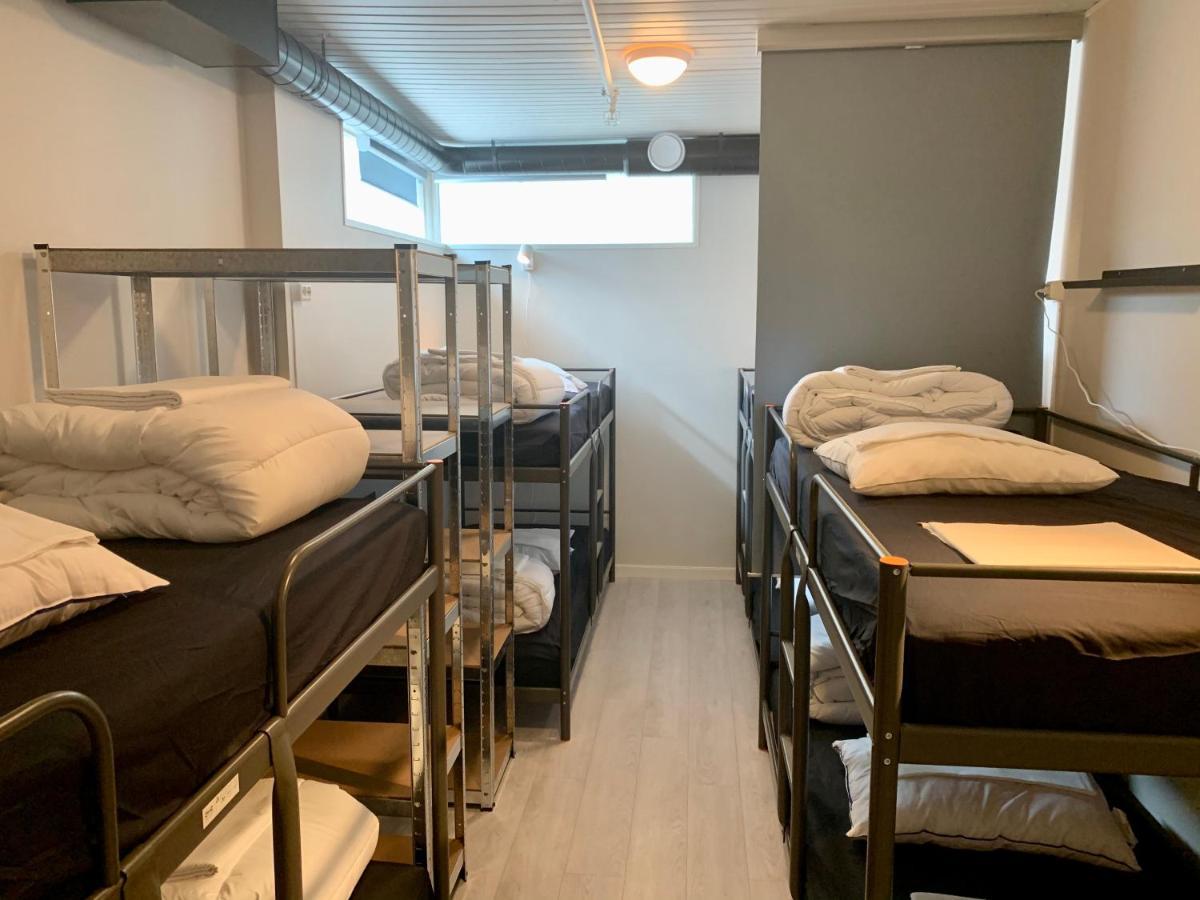 Hostel Budget *