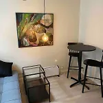 Charming Apartment Great Location