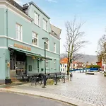 Urban Retreat, Gateway To Bergen